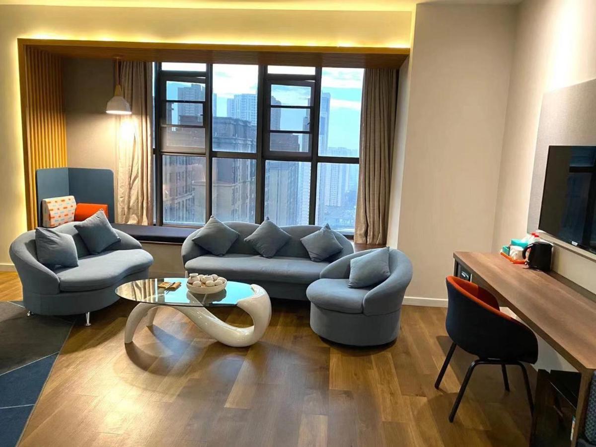 Holiday Inn Express - Wuhan Optical Valley By Ihg Экстерьер фото