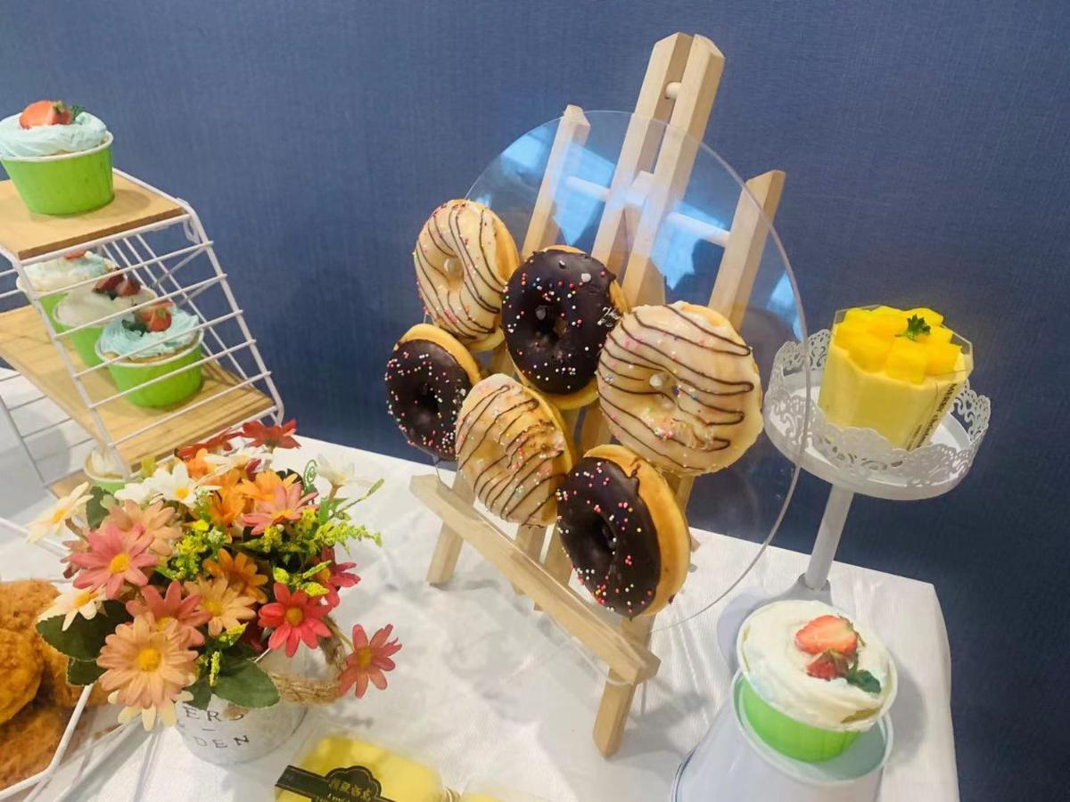 Holiday Inn Express - Wuhan Optical Valley By Ihg Экстерьер фото