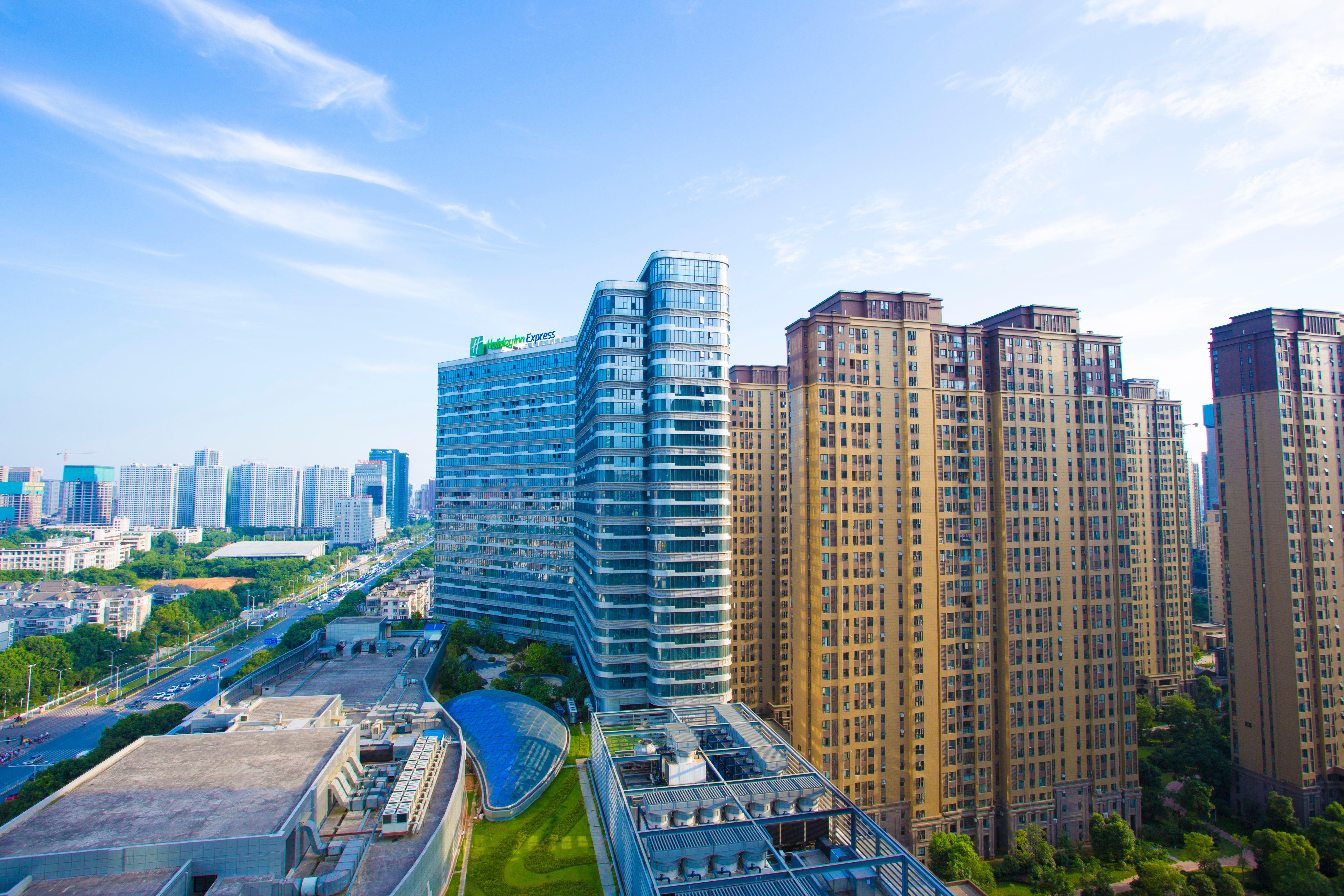 Holiday Inn Express - Wuhan Optical Valley By Ihg Экстерьер фото