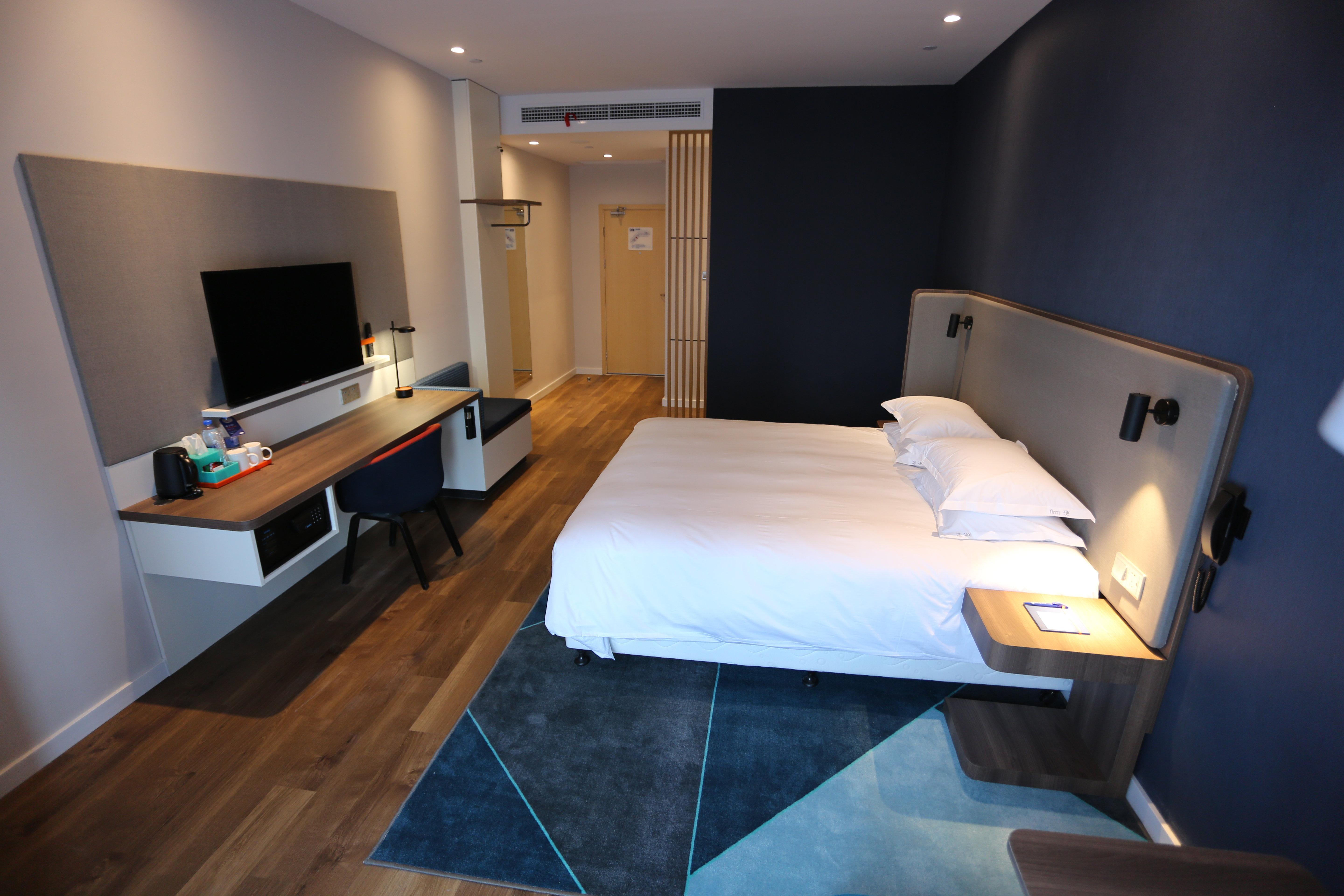 Holiday Inn Express - Wuhan Optical Valley By Ihg Экстерьер фото